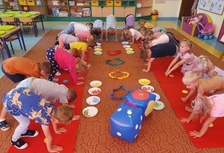 Kolorowy Dzień Z Kropką w grupie Kubusia Puchatka 2023