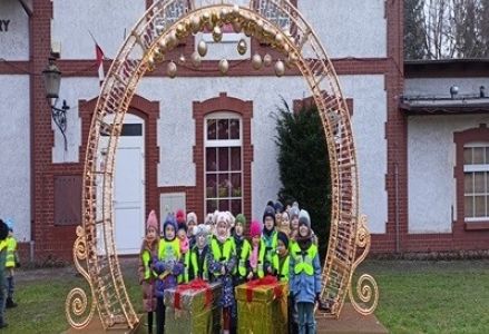 5- latki z wizytą świąteczną w MGOK 2023