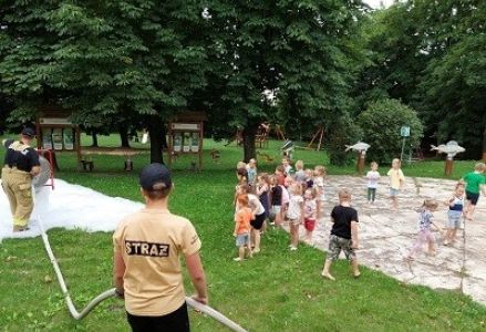 Wakacyjna kąpiel w pianie 2023