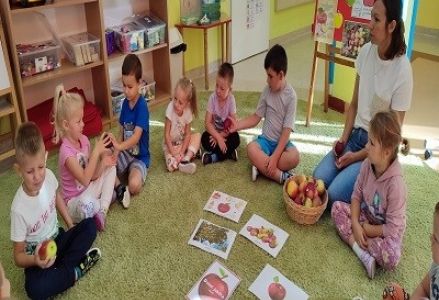 Dzień Jabłka w grupie Koziołka Matołka 2023