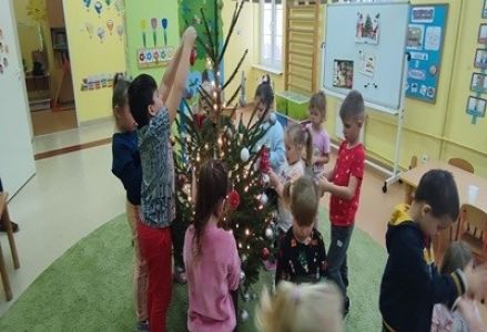 Choinka w grupie Koziołka Matołka 2023