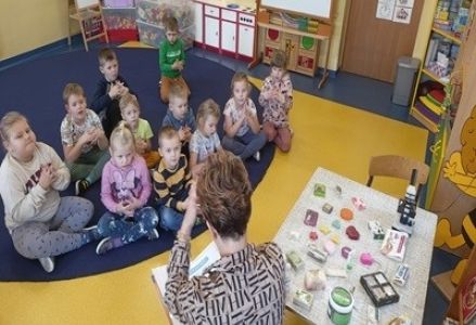 Dzień czystych rąk w grupie Pszczółki Mai 2023